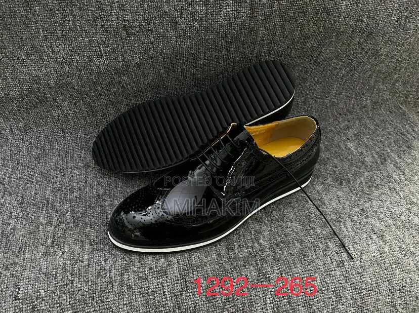New Classic Oxfords Shinny in Stock