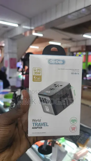 Go Des World Travel Adapter