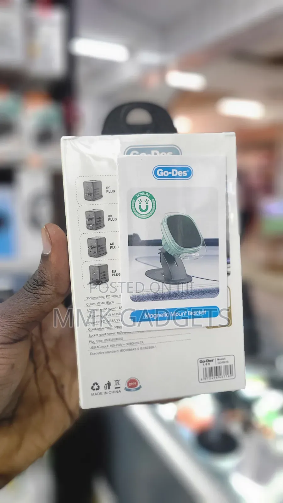 Go Des World Travel Adapter