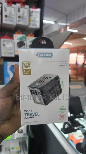 Go Des World Travel Adapter