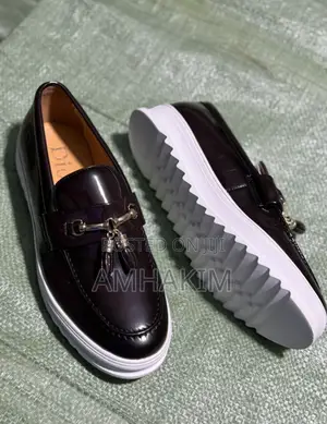 Photo - New Classic Designer Sneakers in Stock