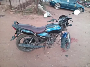 TVS HLX 125 2020 Black