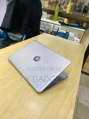 Photo - Laptop HP EliteBook Folio 1040 G3 8GB Intel Core I7 SSD 512GB