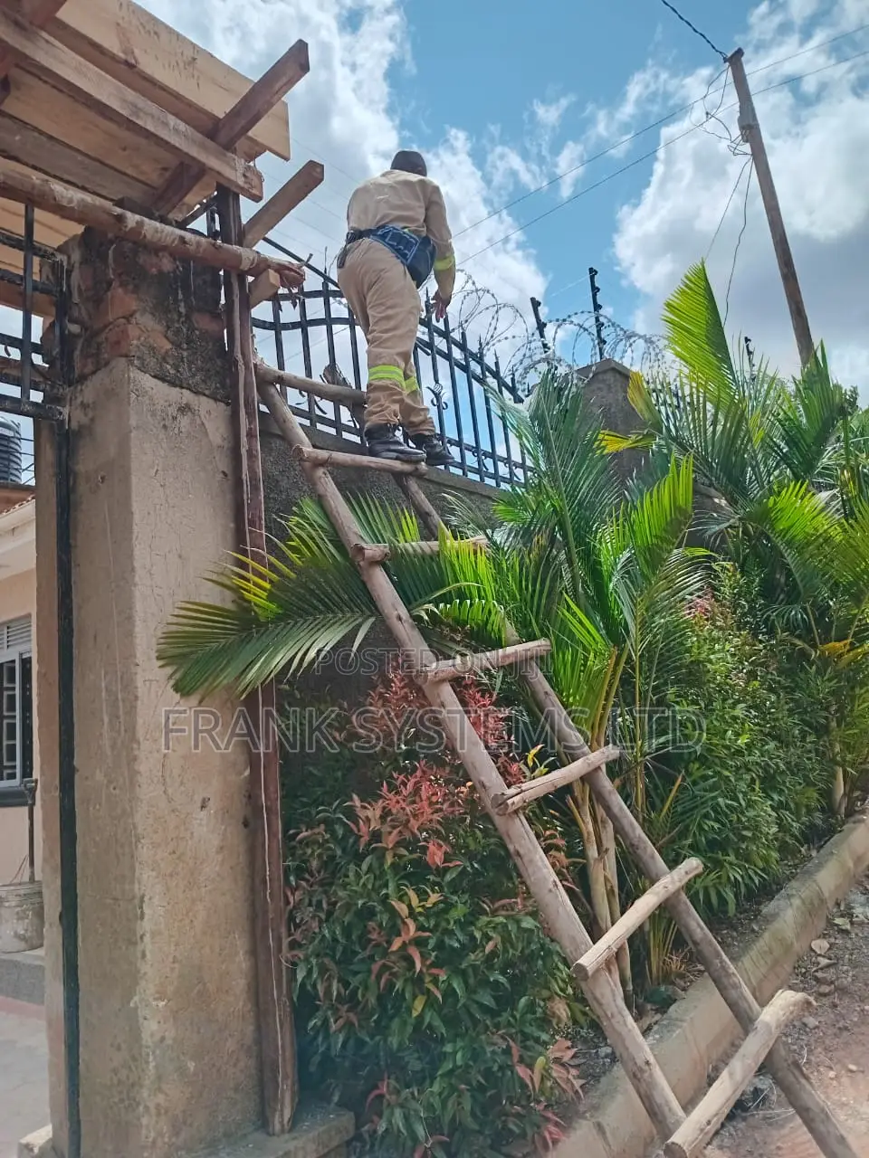 Electric Fence on Perimeter Wall