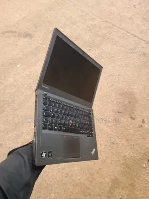 Laptop Lenovo ThinkPad X240 4GB Intel Core I5 SSD 256GB