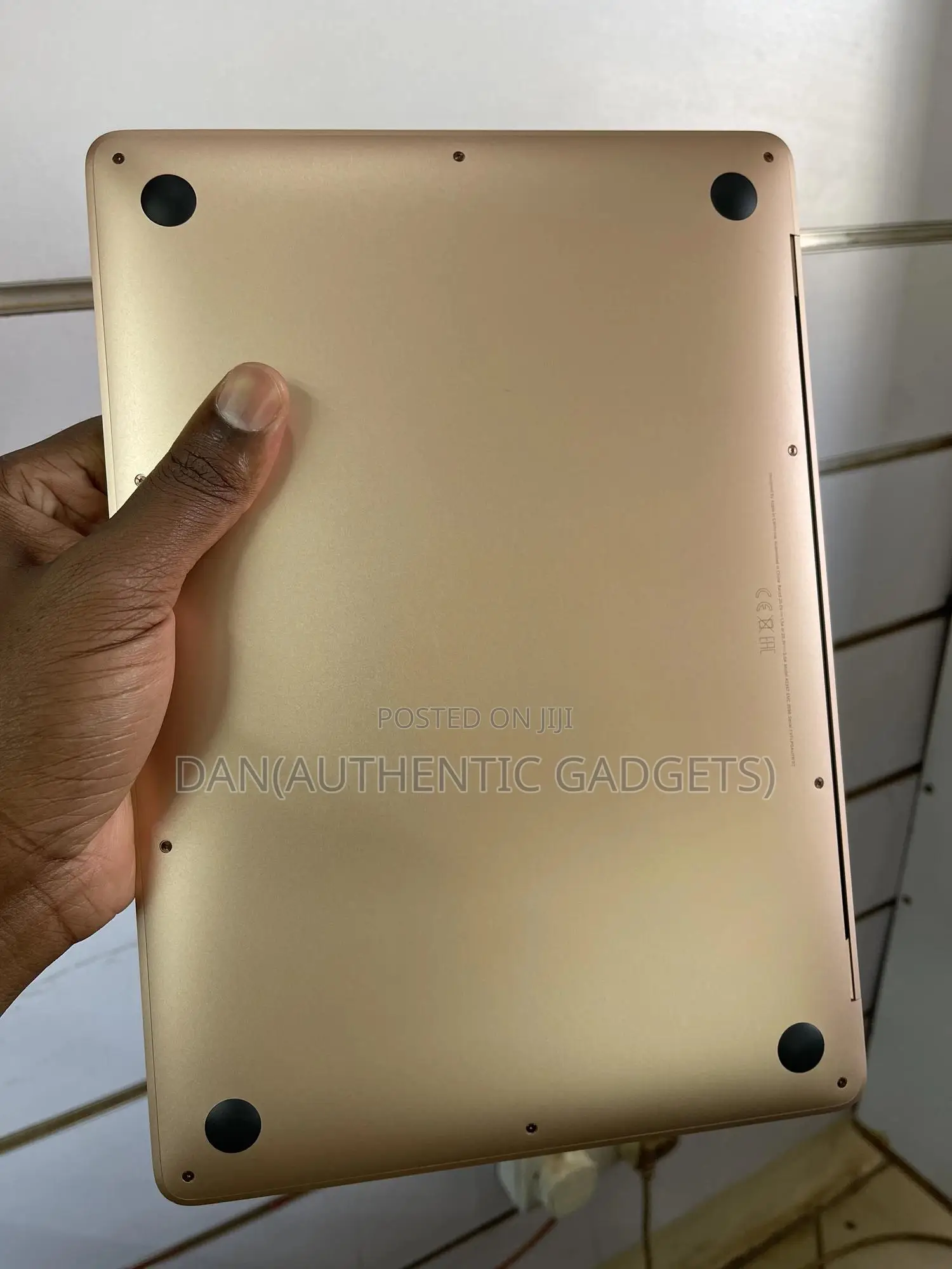 New Laptop Apple MacBook Air 2020 M1 8GB Apple M1 SSD 256GB