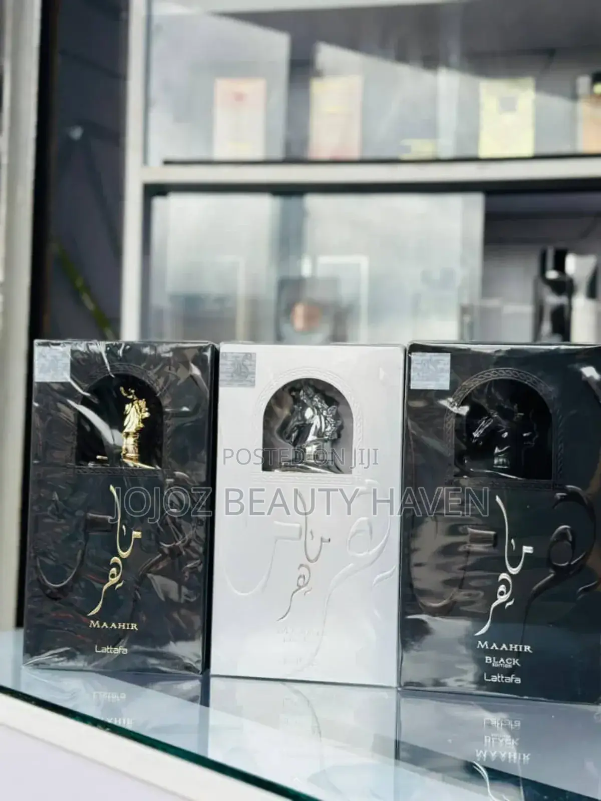 Maahir Legacy, Gold,Black