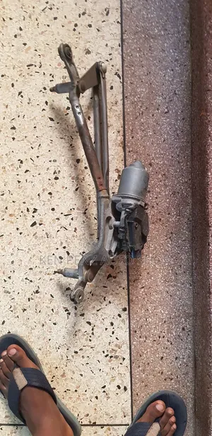 Wind Shield Wiper Motor for Toyota Ractis
