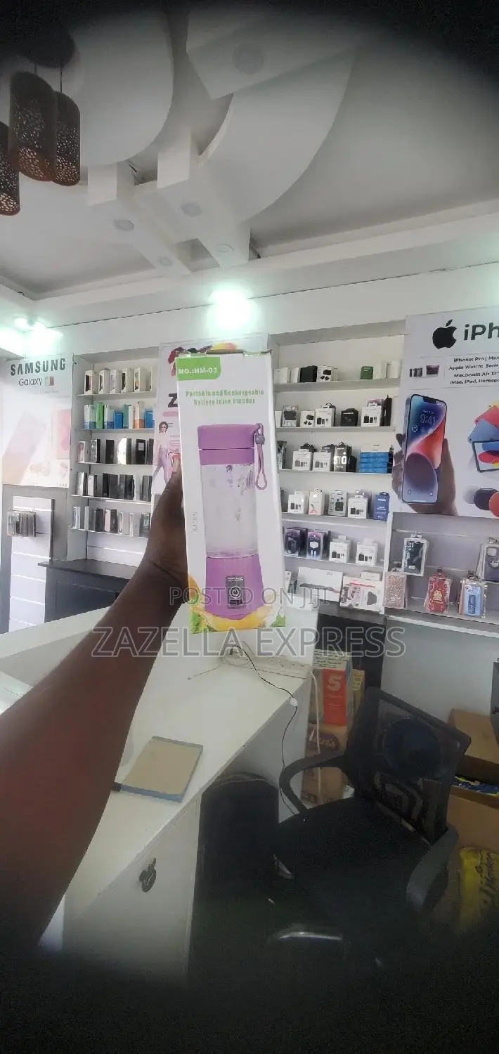 Portable and Rechargeable Battery Blender