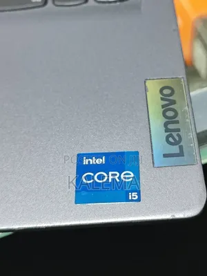 Laptop Lenovo IdeaPad 310 8GB Intel Core i5 HDD+SSD 256GB
