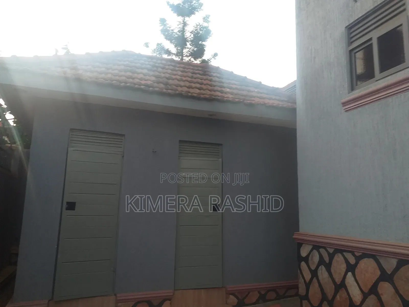 4bdrm House in Akright Bwebajja, Ssisa for sale