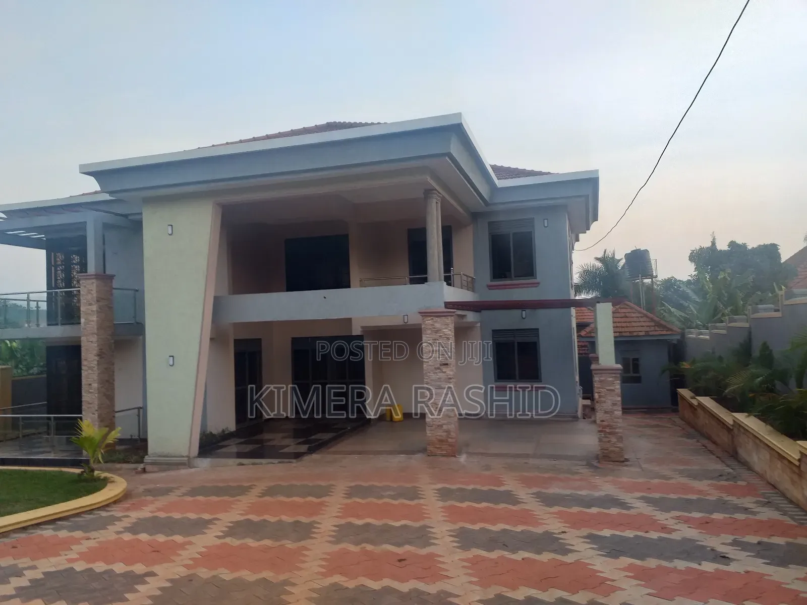 4bdrm House in Akright Bwebajja, Ssisa for sale