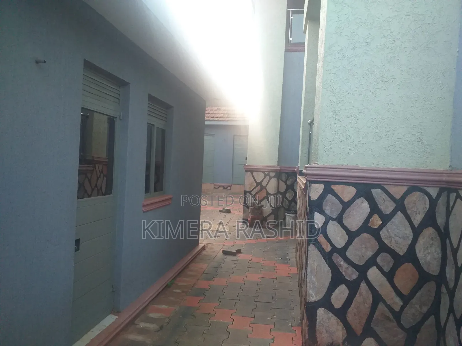 4bdrm House in Akright Bwebajja, Ssisa for sale