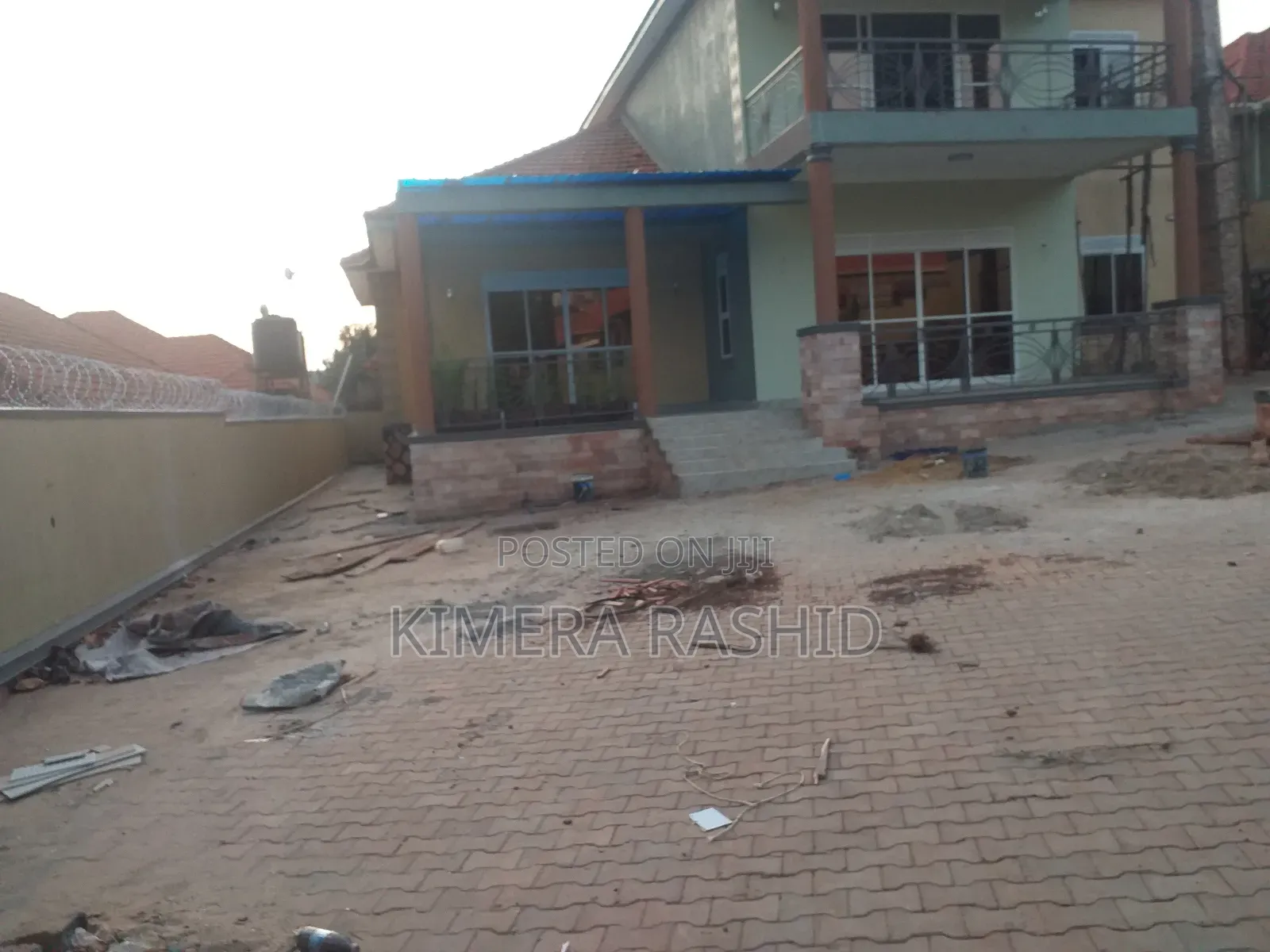 5bdrm House in Akright Bwebajja, Ssisa for sale