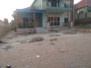 5bdrm House in Akright Bwebajja, Ssisa for sale