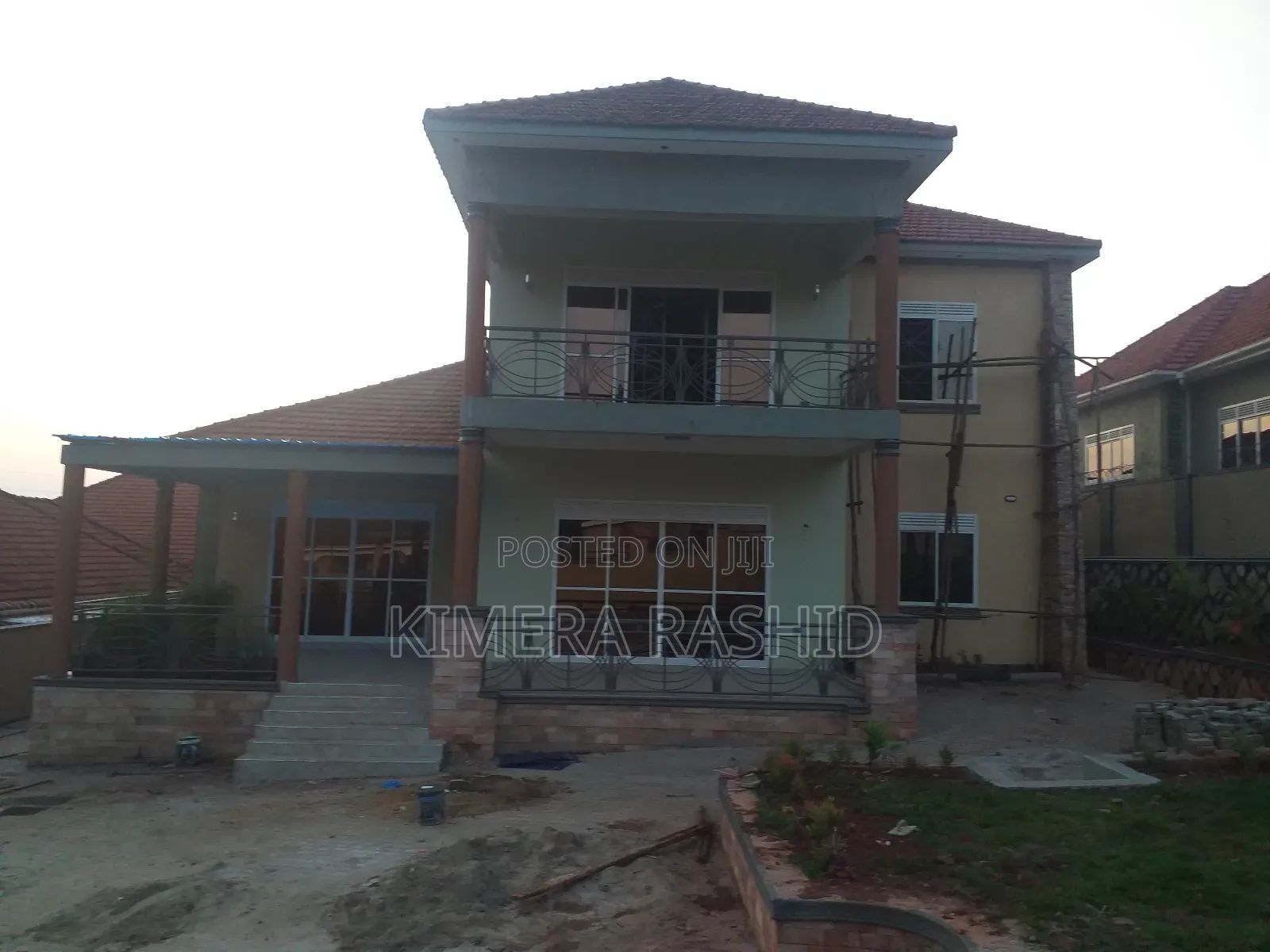 5bdrm House in Akright Bwebajja, Ssisa for sale