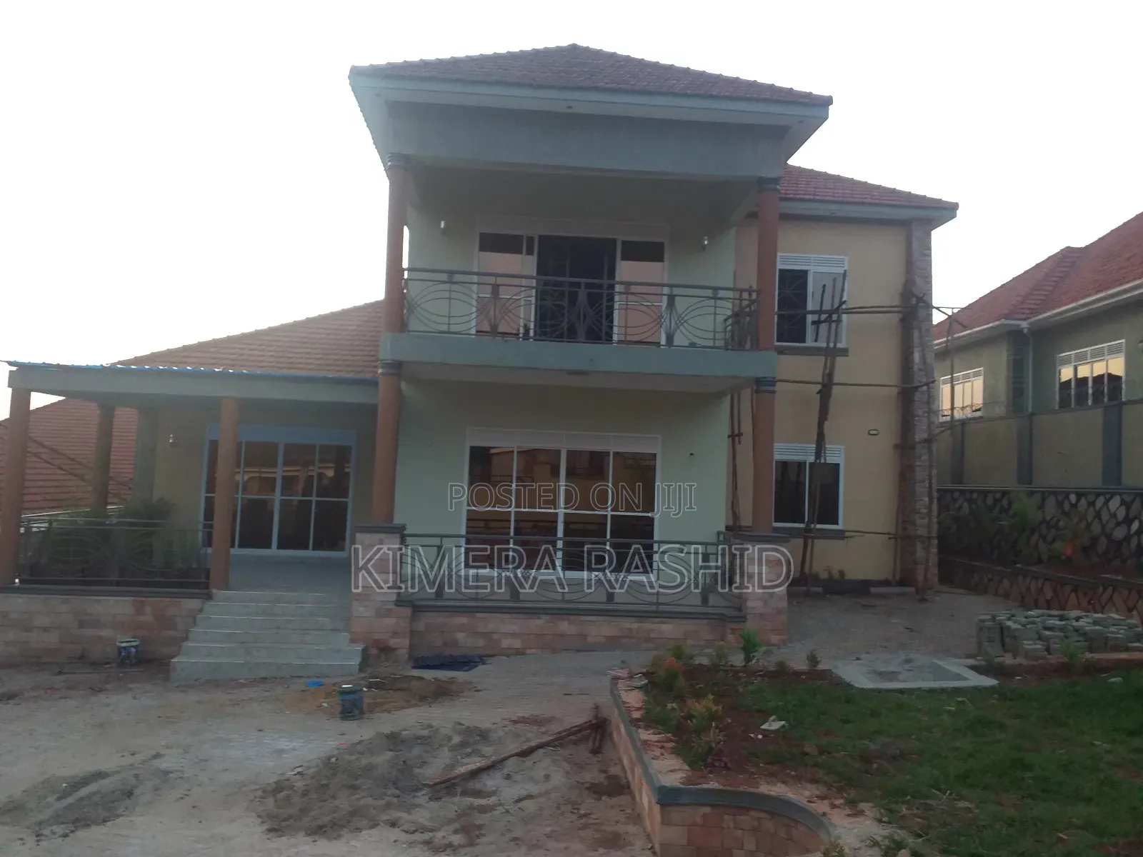 5bdrm House in Akright Bwebajja, Ssisa for sale