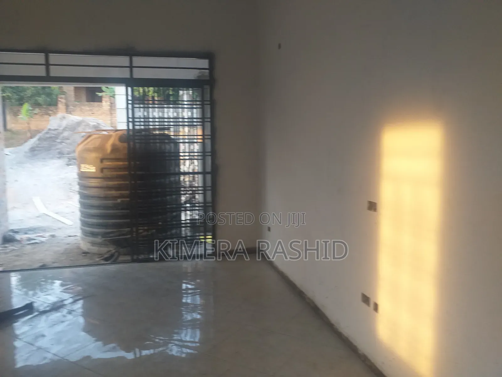 4bdrm House in Akright Bwebajja, Ssisa for sale