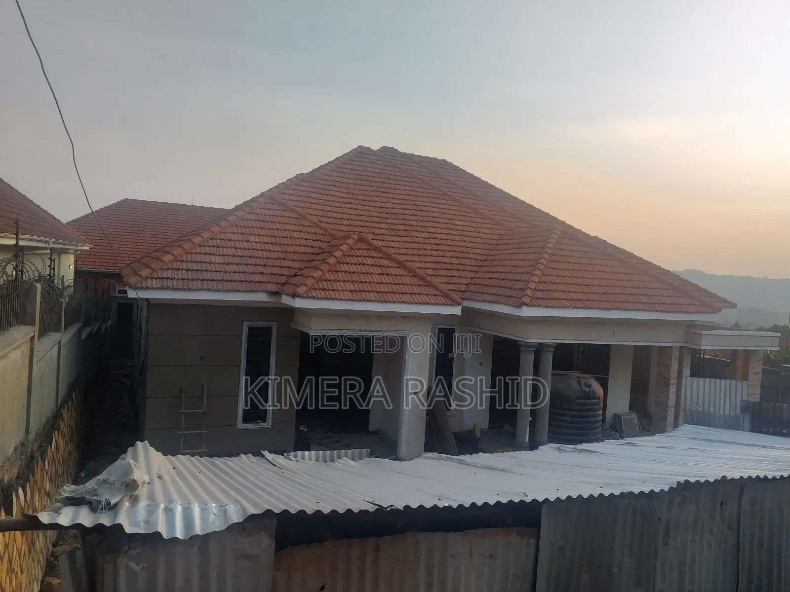 4bdrm House in Akright Bwebajja, Ssisa for sale