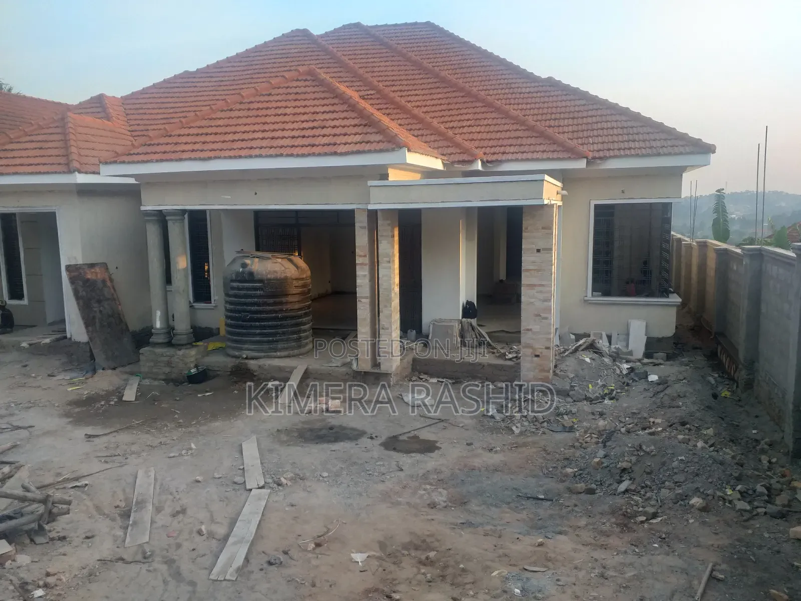 4bdrm House in Akright Bwebajja, Ssisa for sale