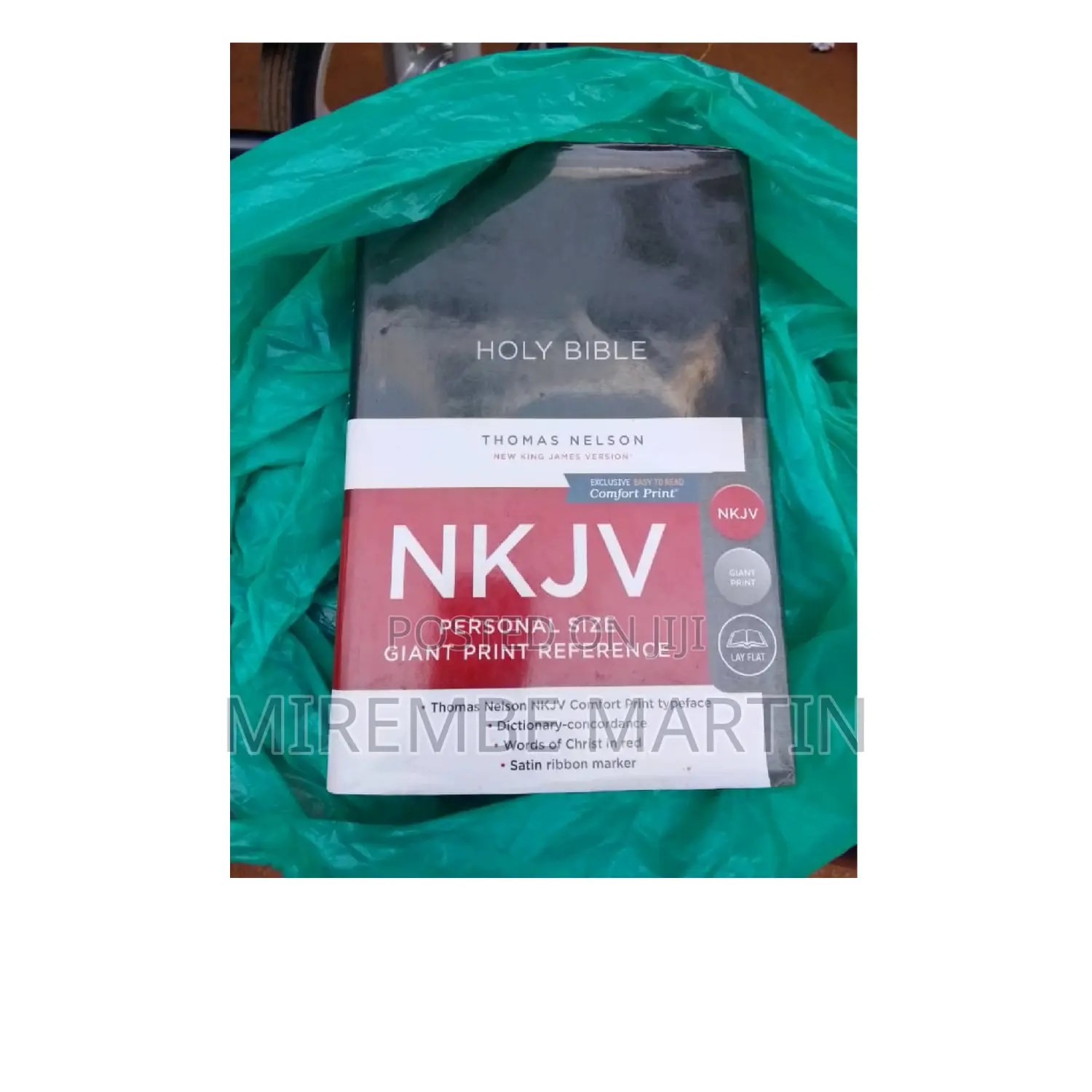 NKJV Holy Bible Thomas Nelson New James Version.
