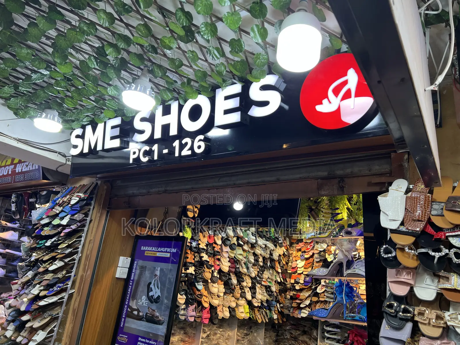 3d and 2d Signage