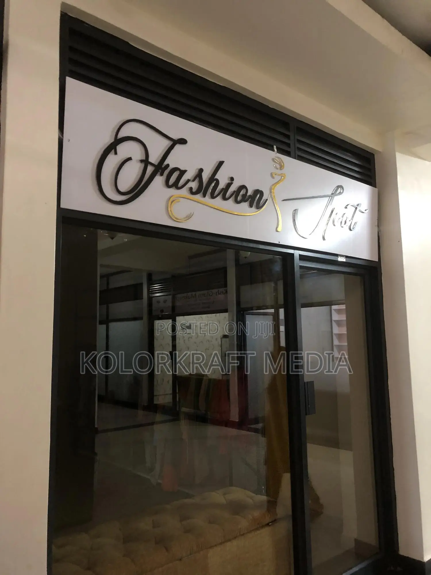 3d and 2d Signage