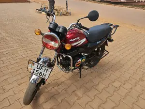 Hero Hunter 125 2022 Red