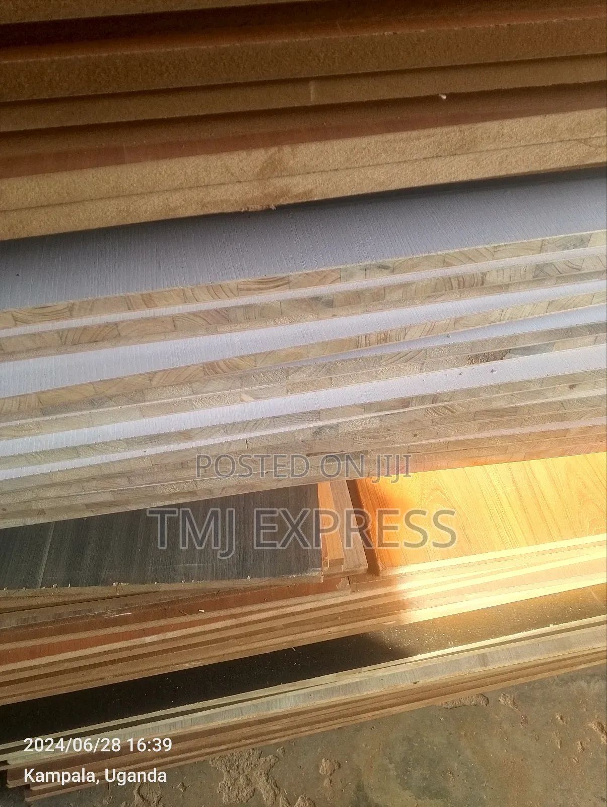 Laminated White Boards 18 Mm