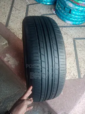 215/55r17 Yokohama Japan Good Condition.