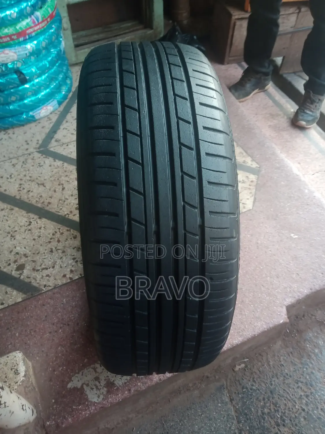 215/55r17 Yokohama Japan Good Condition.
