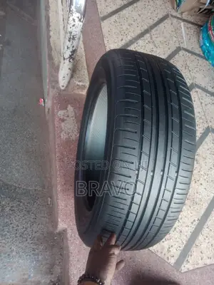 215/55r17 Yokohama Japan Good Condition.