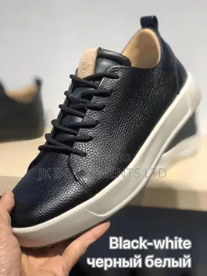 Ecco Sneakers