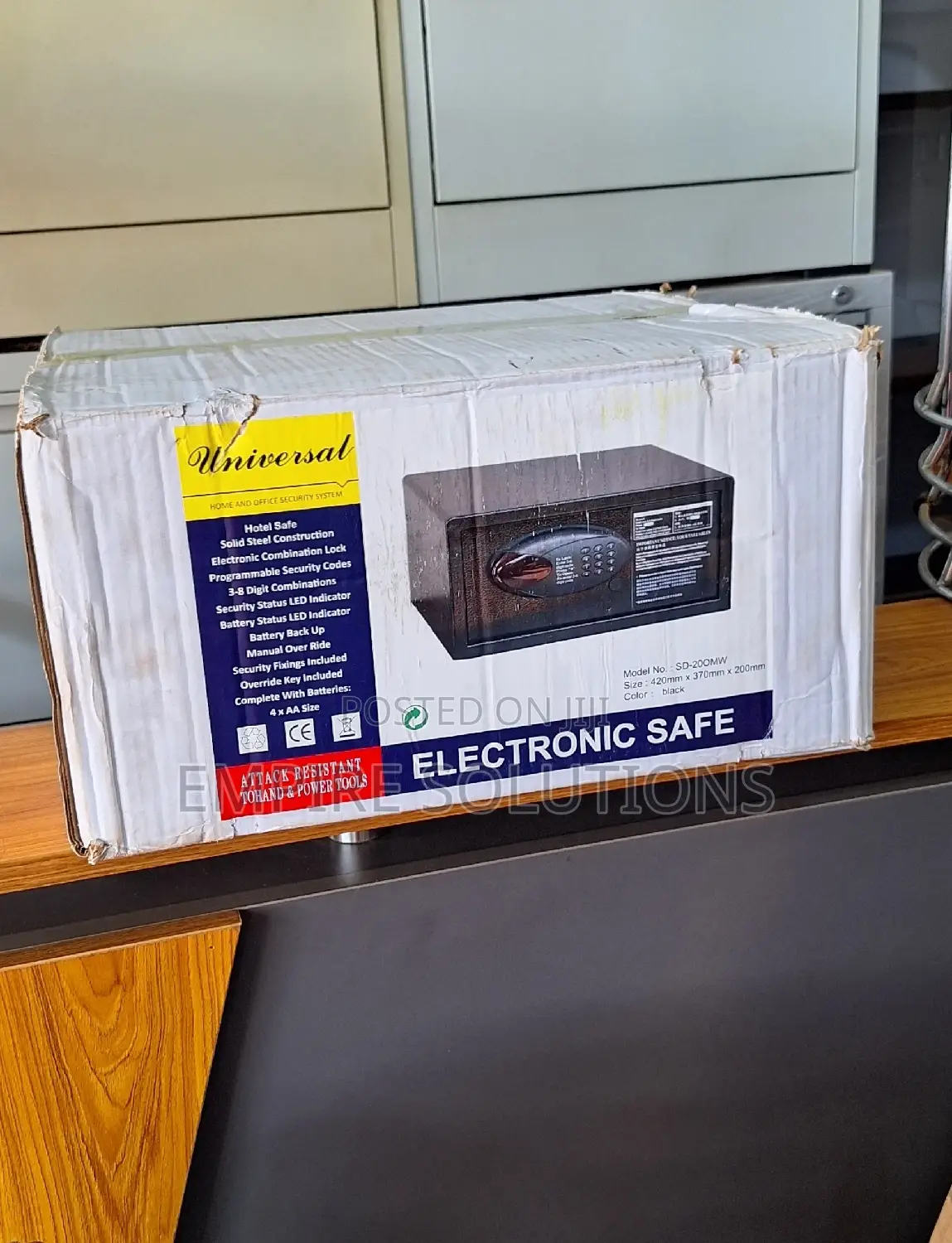 Universal Fireproof Electronic Hote Safe Black 7kgs