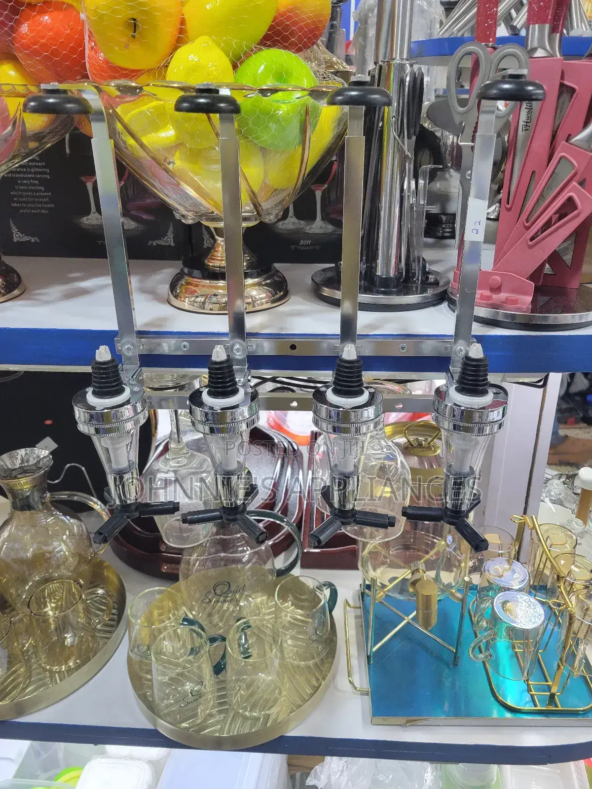 Multifunctional Bar Butler Wine Holds 4 Bottles