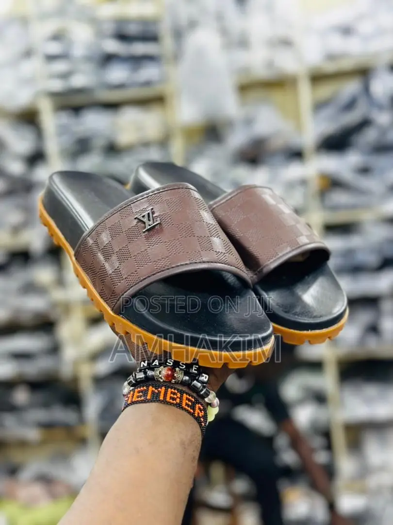 Classic Lv Slides in Stock