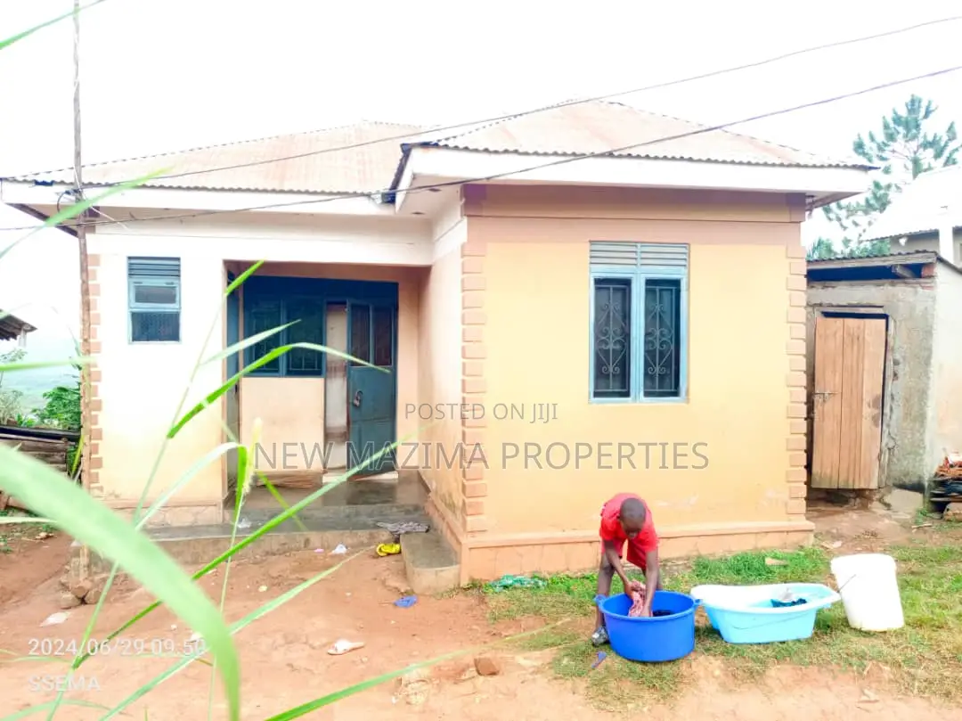 2bdrm House in Bulenga, Division A for sale