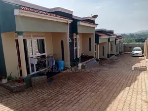 6bdrm House in Seguku Heights, Division A for sale