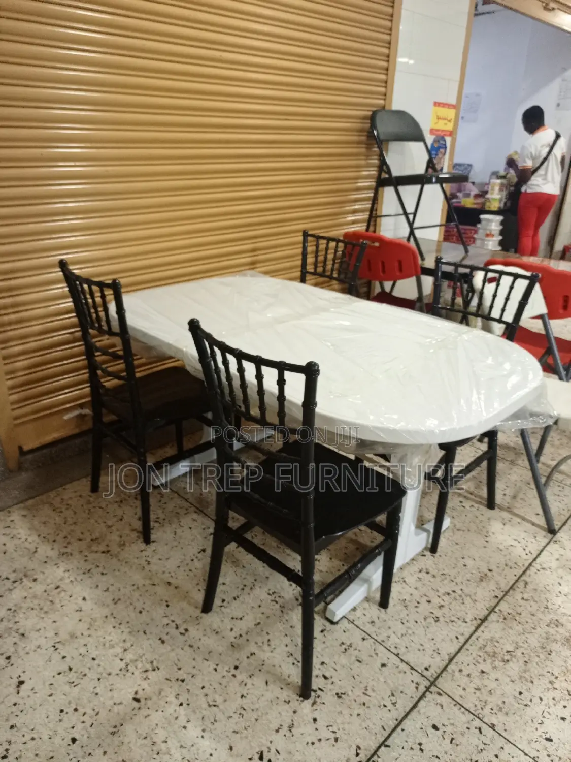 Plastic Restaurant Table