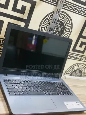 Laptop Asus Q324UA 8GB Intel Core I5 HDD+SSD 500GB