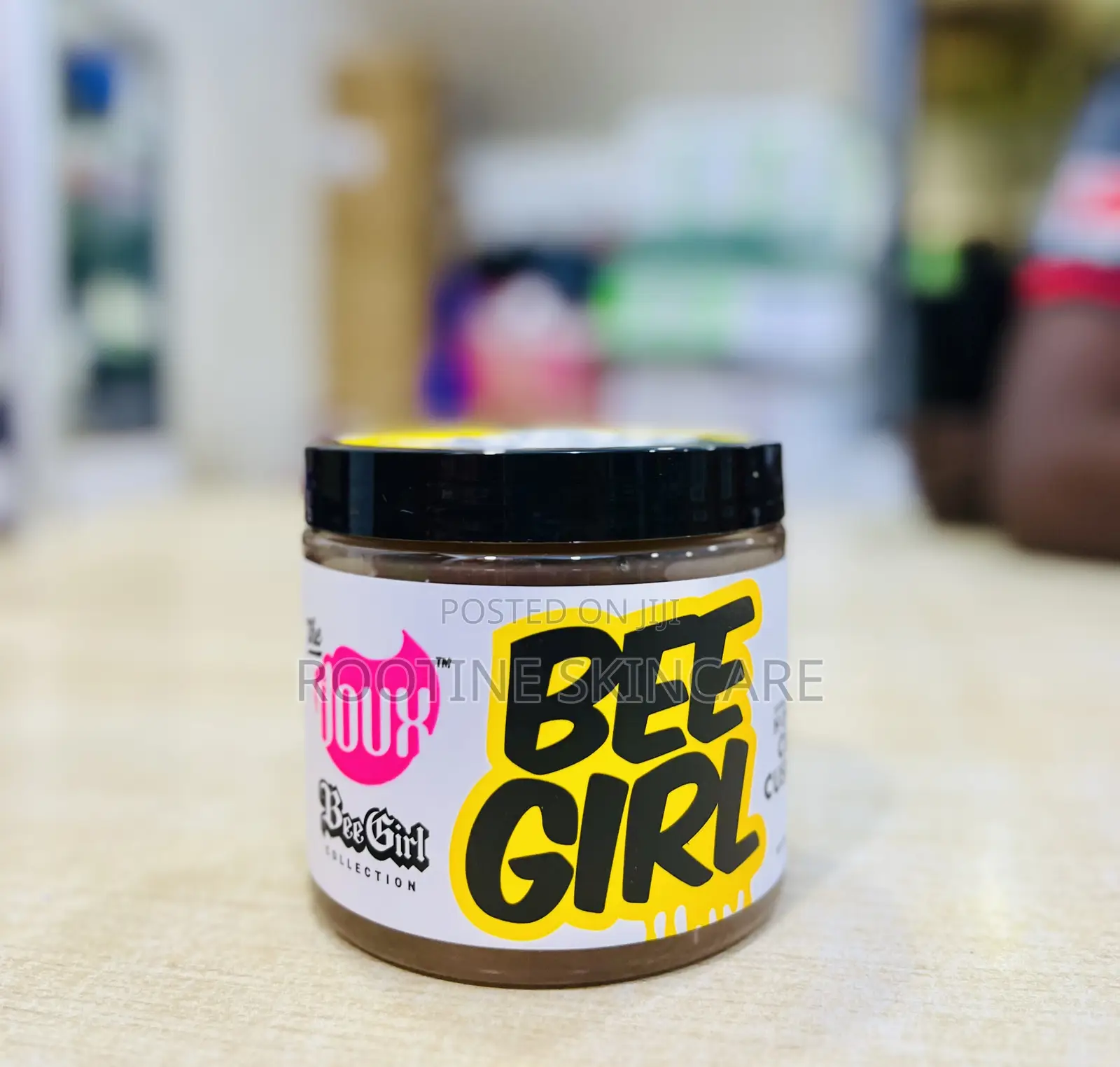 The Doux Bee Girl Honey Curl Custard