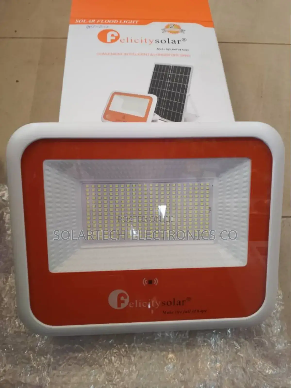 150w Felicity Solar Flood Lights.