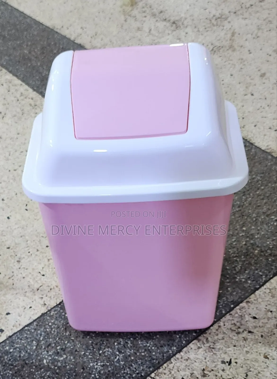 Swing Dust Bin
