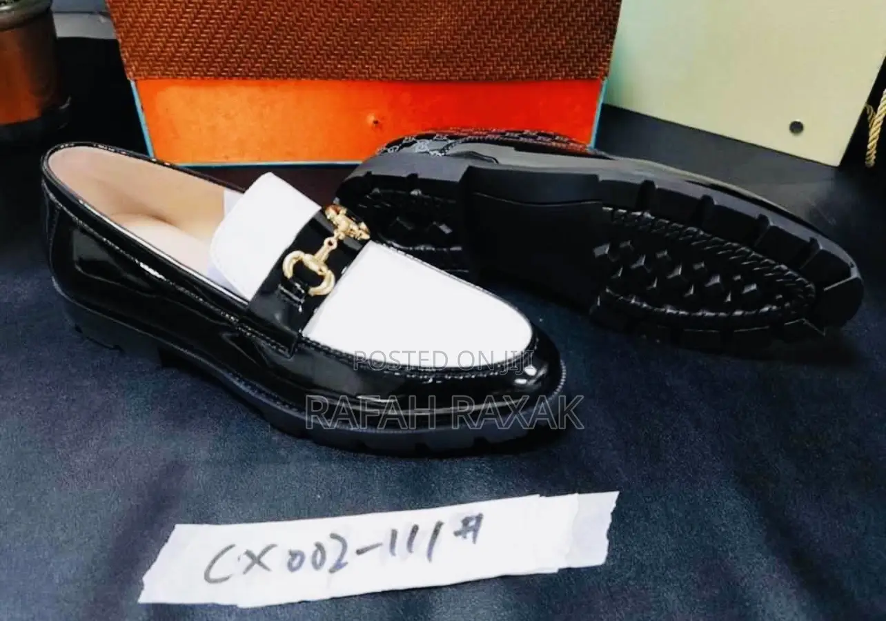 Original Men’S Gucci Black/White Shinny Loafers