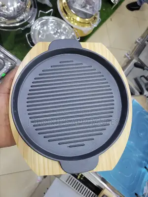 Round Sizzling Plates With Grill