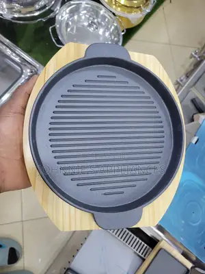 Round Sizzling Plates With Grill