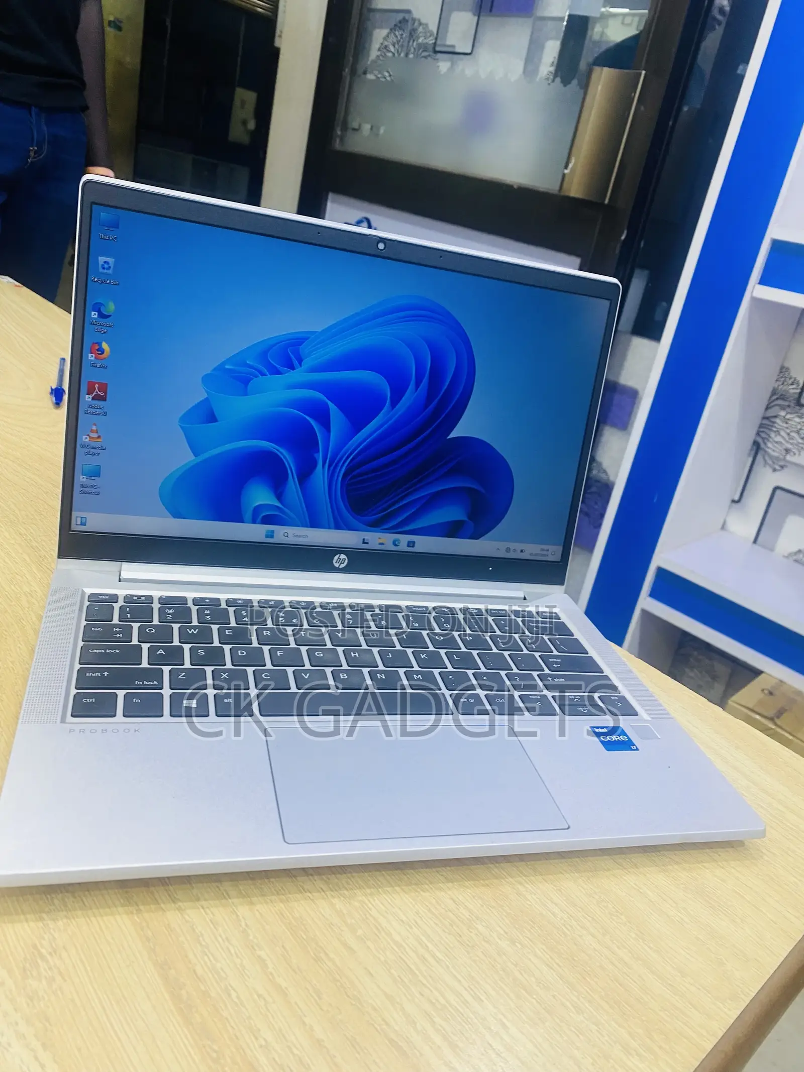 Laptop HP ProBook 430 G8 16GB Intel Core I7 SSD 320GB