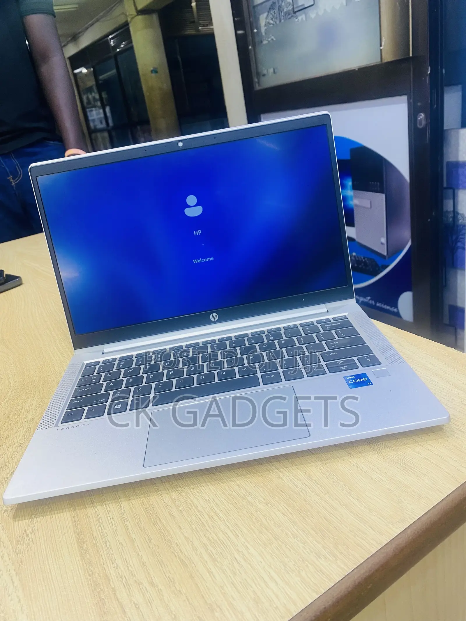 Laptop HP ProBook 430 G8 16GB Intel Core I7 SSD 320GB