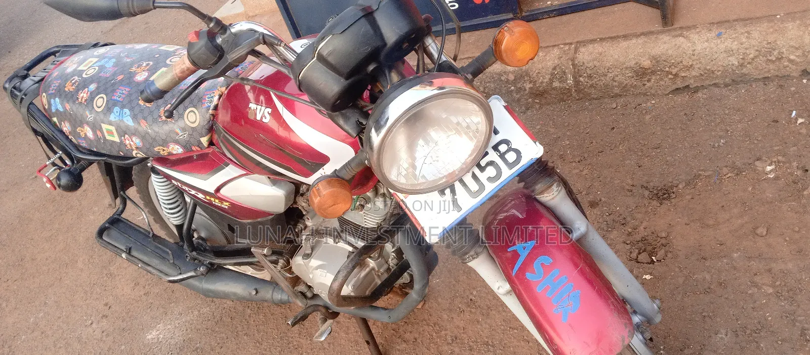 TVS HLX 125 2023 Red