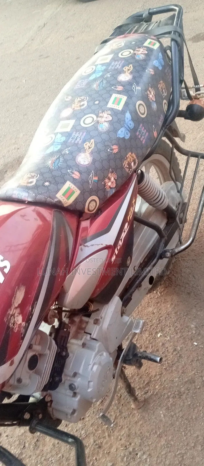 TVS HLX 125 2023 Red